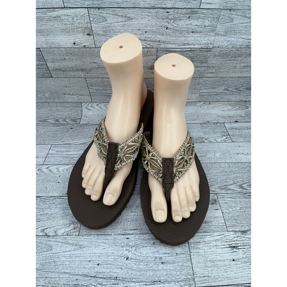 Skechers Women's Brown Thong Sandals with Beaded‎ Flower Detail